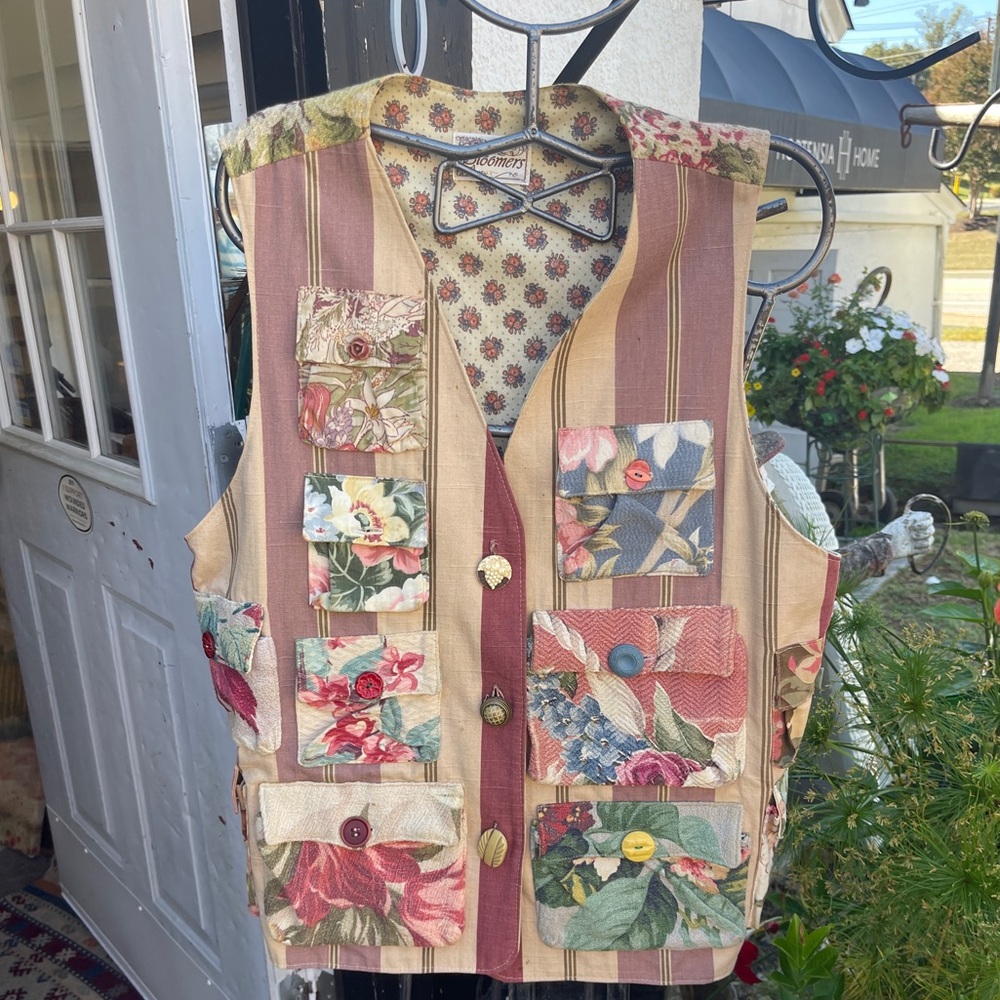 Vintage Hand Crafted Patchwork Vest Multiple Pock… - image 1